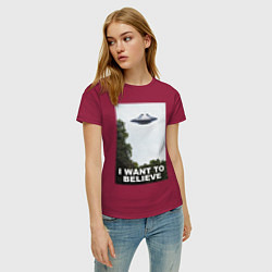 Футболка хлопковая женская I WANT TO BELIEVE, цвет: маджента — фото 2