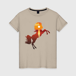 Футболка хлопковая женская Конь-закат, цвет: миндальный
