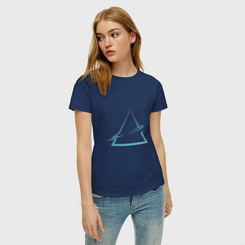 Женская футболка Абстрактный жидкий треугольник / Тёмно-синий – фото 3