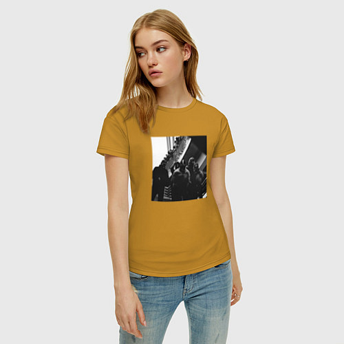 Женская футболка OBLADAET SLEEPKNOT / Горчичный – фото 3