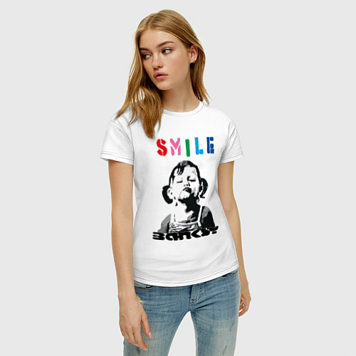 Женская футболка BANKSY SMILE девочка улыбается / Белый – фото 3