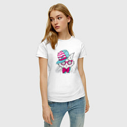 Футболка хлопковая женская Кот в кепке и с бабочкой, цвет: белый — фото 2