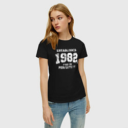 Футболка хлопковая женская Основана в 1982 году доведено до совершенства, цвет: черный — фото 2