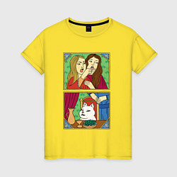 Футболка хлопковая женская Женщина кричит на кота - Мем в средневековом стиле, цвет: желтый