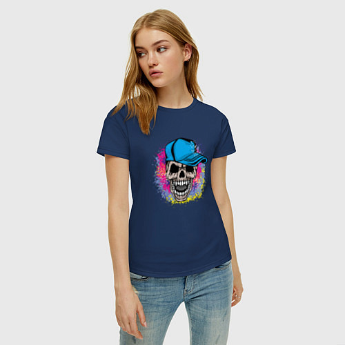 Женская футболка Черепушка в кепке / Тёмно-синий – фото 3