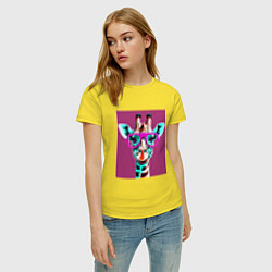 Футболка хлопковая женская Жирафа в розовых очках, цвет: желтый — фото 2