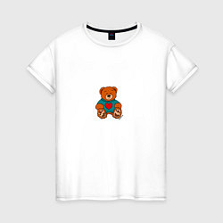 Футболка хлопковая женская Игрушечный мишка в свитере и сердце, цвет: белый