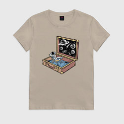 Футболка хлопковая женская Космос в чемодане, цвет: миндальный
