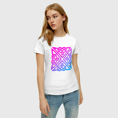 Женская футболка Квадратный лиловый кельтский узор / Белый – фото 3