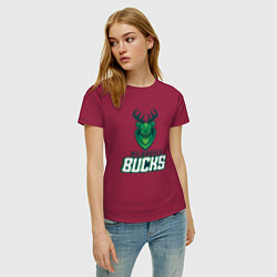 Футболка хлопковая женская Milwaukee Bucks NBA, цвет: маджента — фото 2