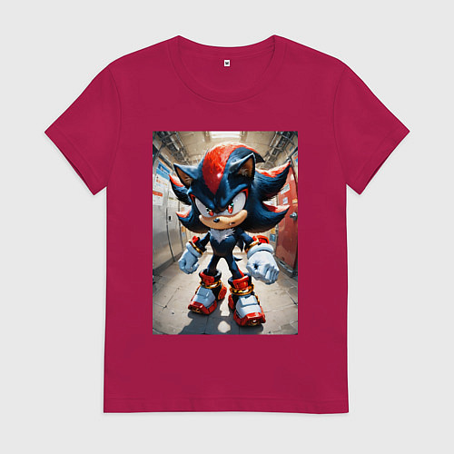 Женская футболка Ежик Шедоу стоит в коридоре / Маджента – фото 1