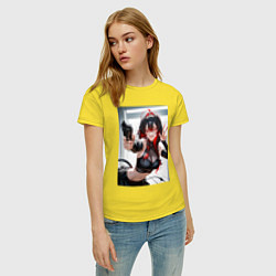 Футболка хлопковая женская Девушка-демон с пистолетом, цвет: желтый — фото 2