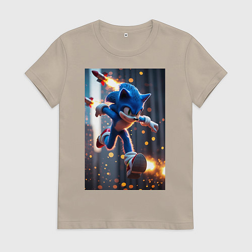 Женская футболка Соник убегает от летящих ракет / Миндальный – фото 1