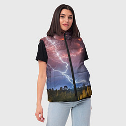 Женский жилет Грозовые разряды молний над лесом, цвет: 3D-черный — фото 2