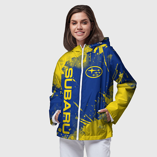 Женская ветровка SUBARU - СУБАРУ БРЫЗКИ КЛАССИЧЕСКИЕ / 3D-Белый – фото 3