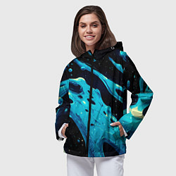 Ветровка с капюшоном женская Синие волны краски на черном, цвет: 3D-черный — фото 2