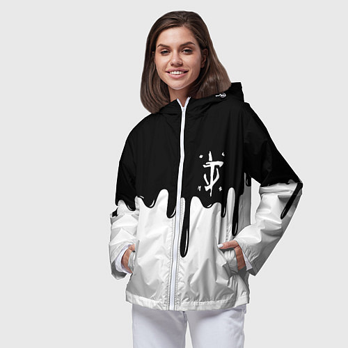 Женская ветровка Doom logo жидкие краски / 3D-Белый – фото 3