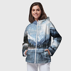 Ветровка с капюшоном женская Снежный горный пейзаж с елями и рекой, цвет: 3D-белый — фото 2