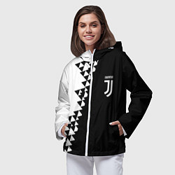 Ветровка с капюшоном женская Juventus черно белая геометрия текстура, цвет: 3D-белый — фото 2